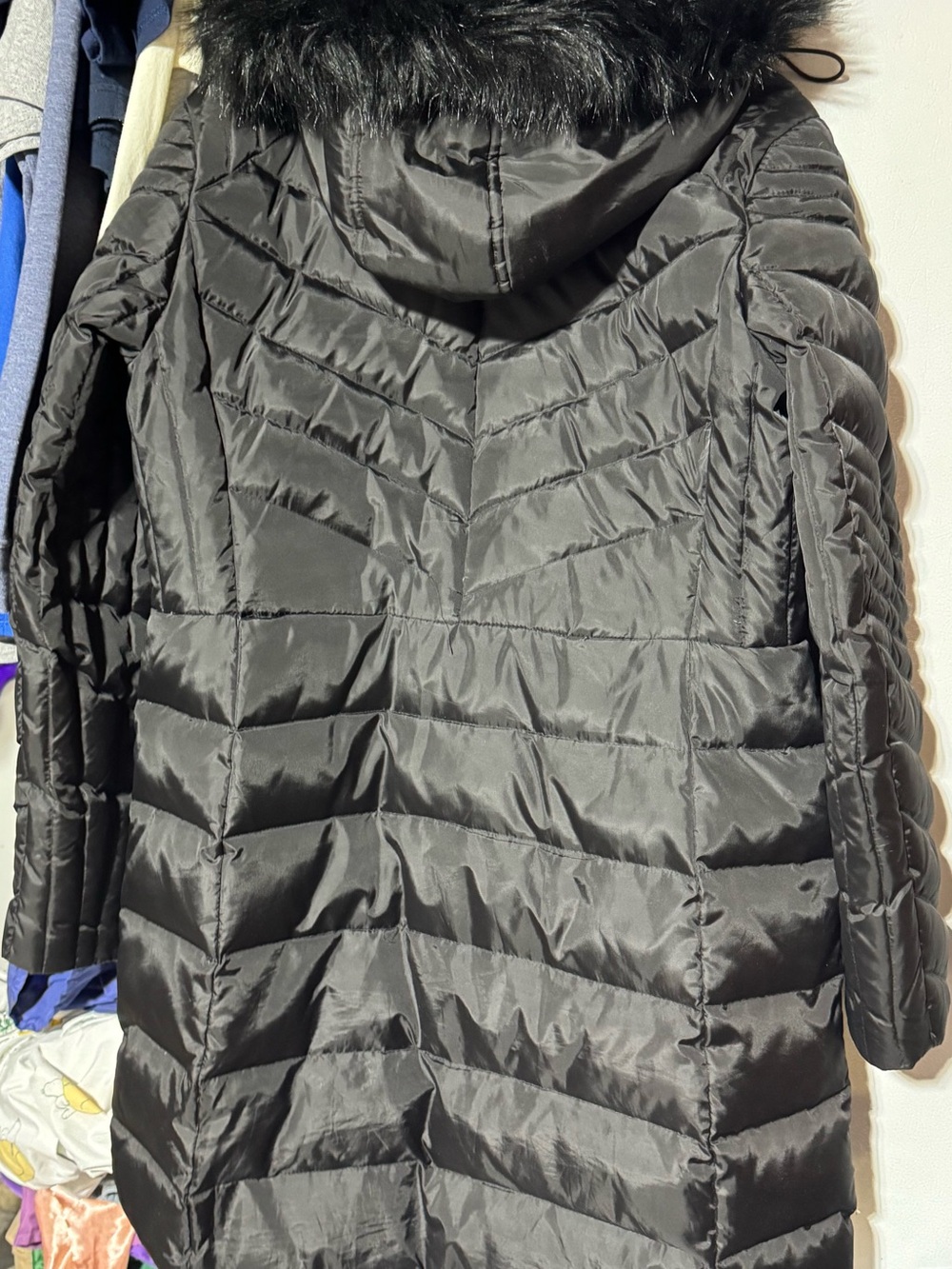 Michael Kors Black Quilted Long Puffer Coat with Zip Details - Picture 3 of 5
